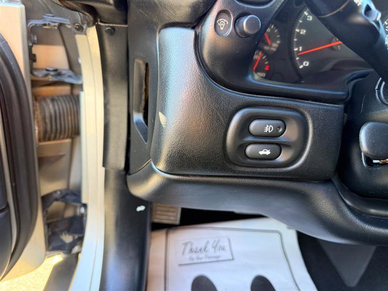 Used 2000 Chevrolet Corvette Convertible w/ Memory Pkg image 22
