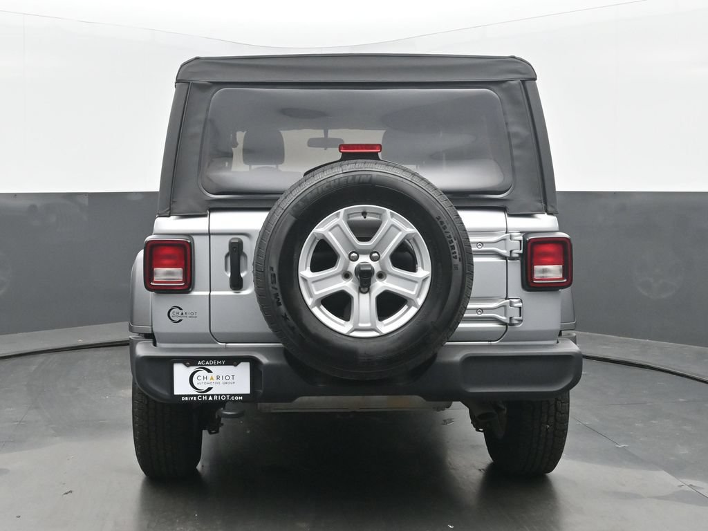 Used 2022 Jeep Wrangler Unlimited Sport AWD/4WD image 5