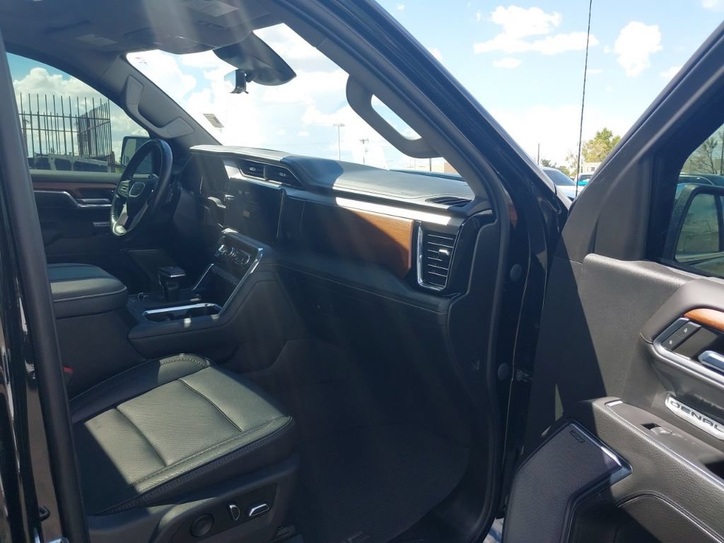 Used 2023 GMC Sierra 1500 Denali AWD/4WD image 35
