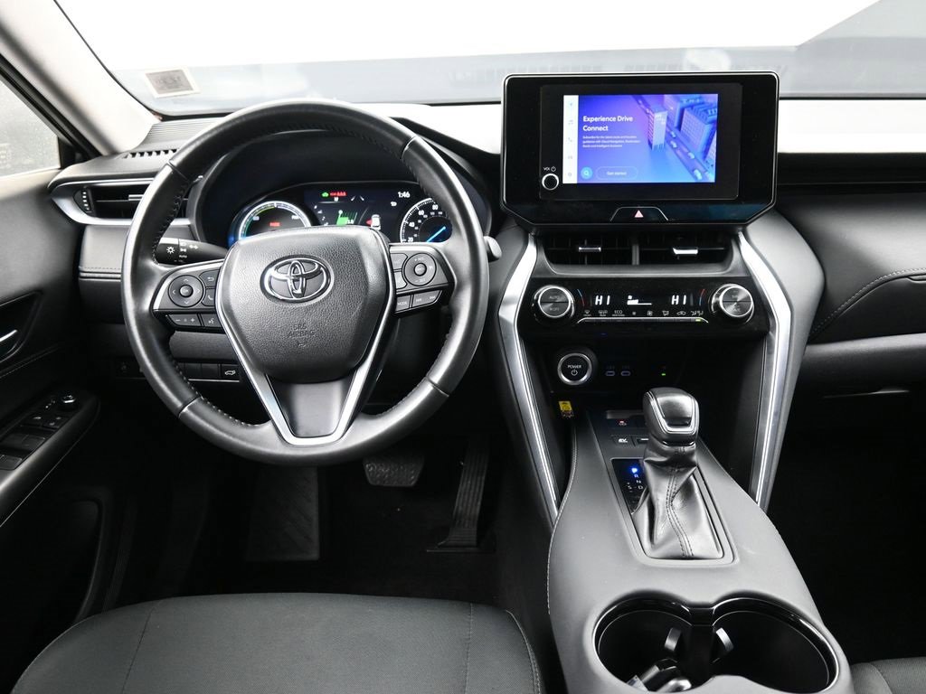 Certified 2024 Toyota Venza LE image 19