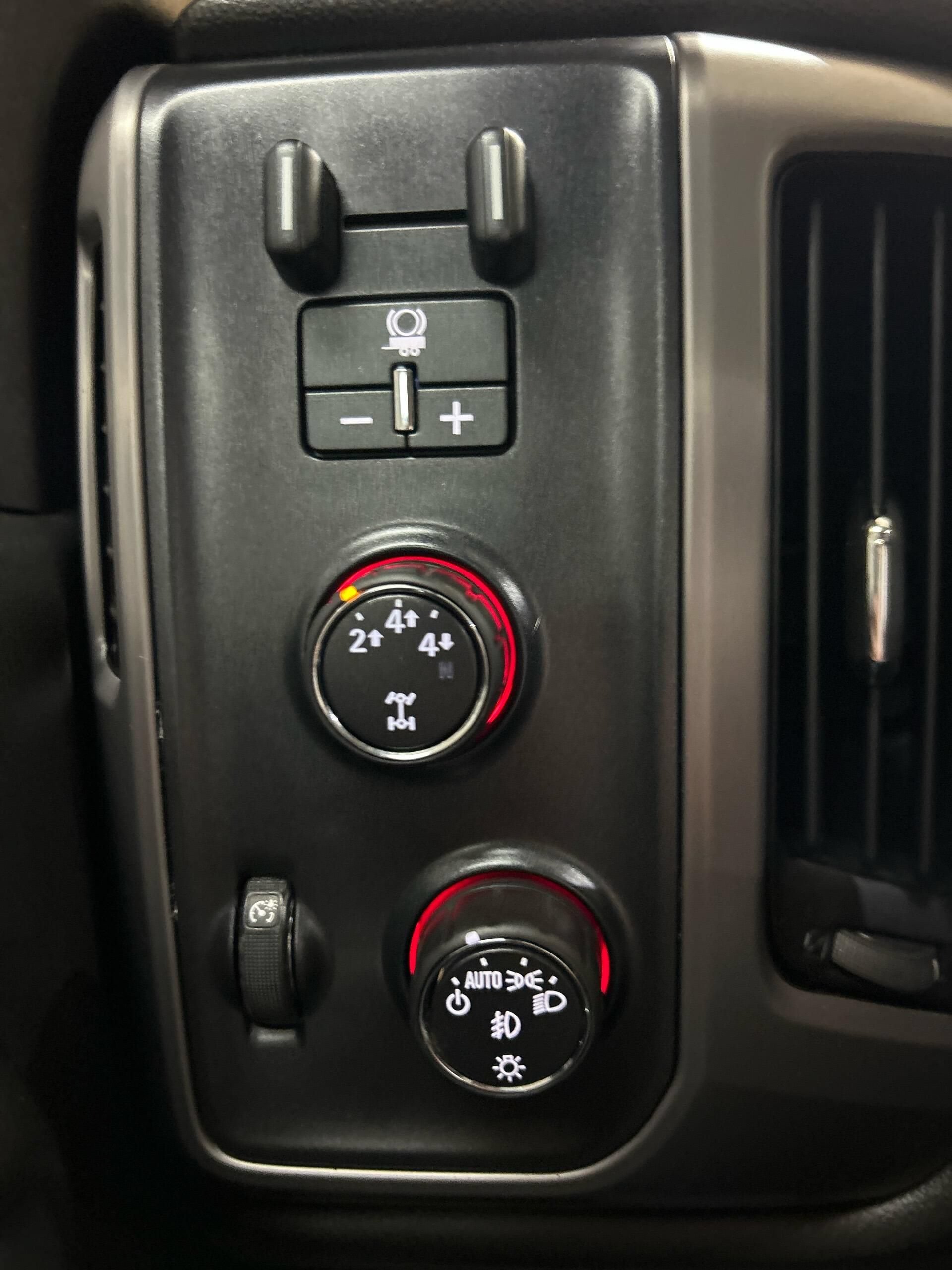 Used 2015 GMC Sierra 3500 SLT AWD/4WD image 14