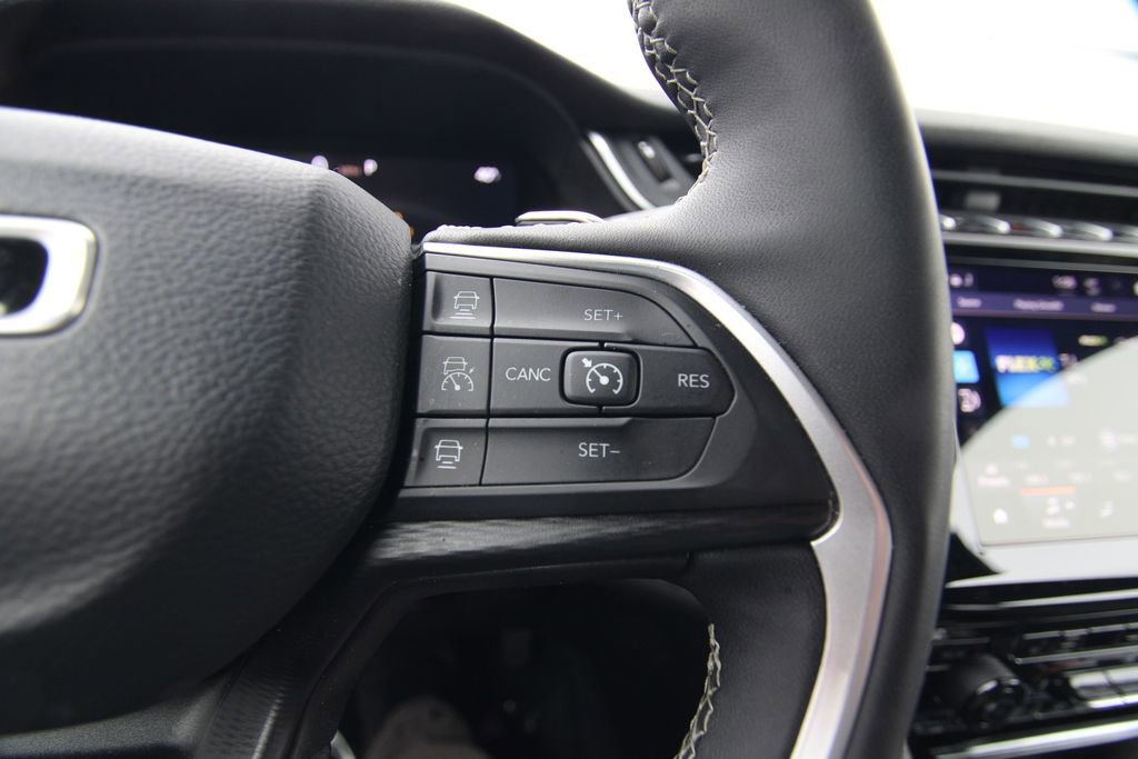 Used 2024 Jeep Grand Cherokee Altitude image 19