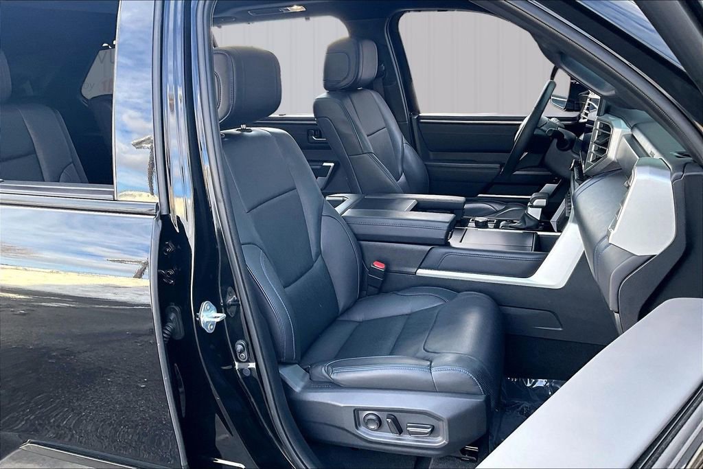 Used 2023 Toyota Sequoia Platinum image 30