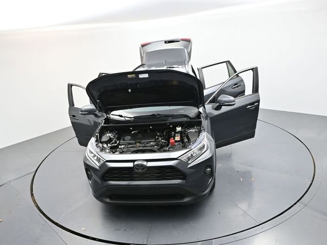 Used 2020 Toyota RAV4 XLE Premium image 36
