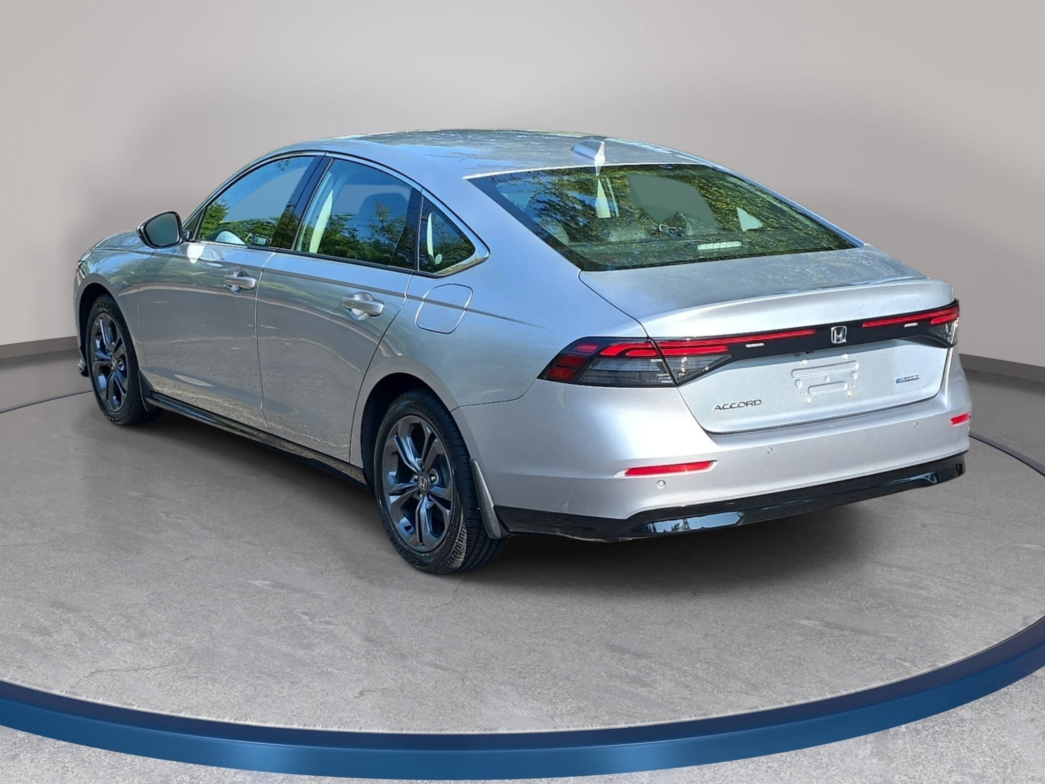 Used 2024 Honda Accord EX-L image 7