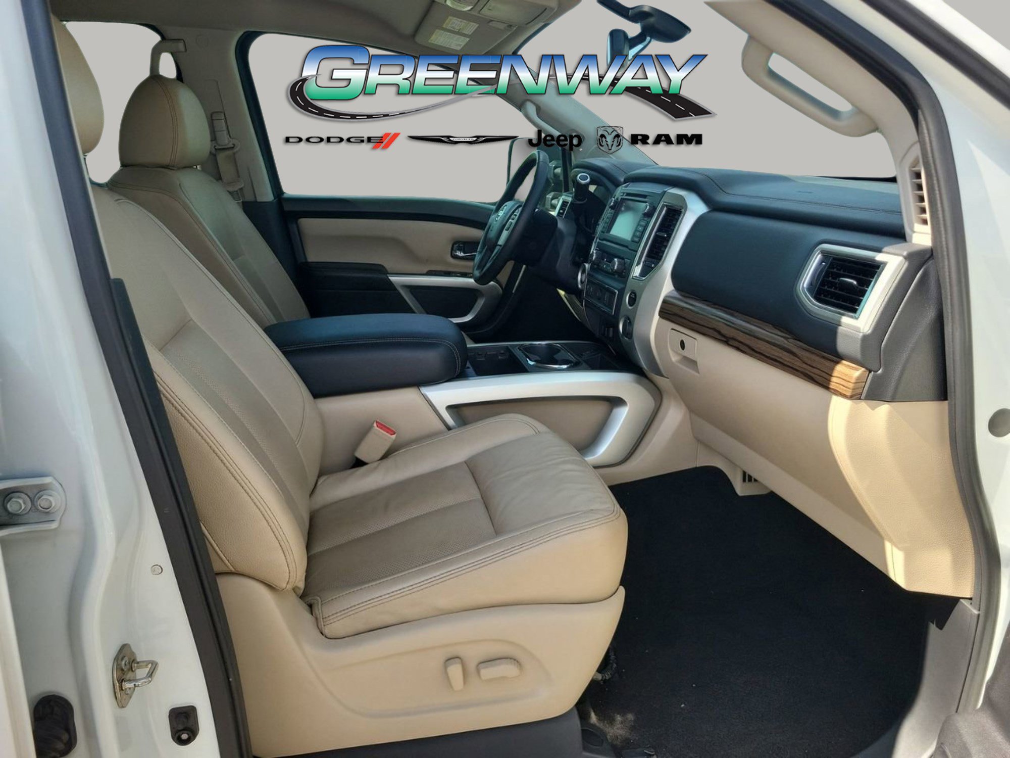 Used 2019 Nissan Titan SL w/ Chrome Package RWD image 7