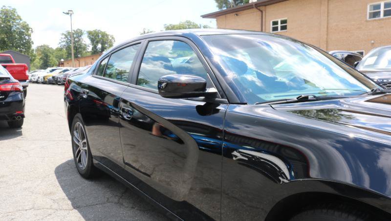 Used 2019 Dodge Charger SXT AWD/4WD image 8