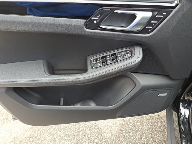 Certified 2020 Porsche Macan S image 24