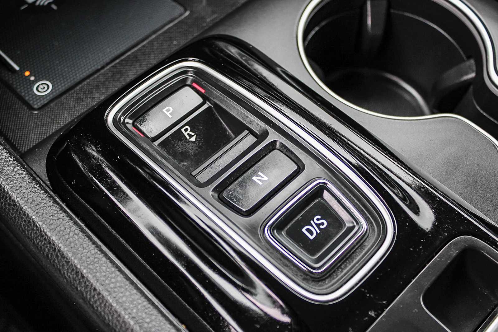 Certified 2025 Honda Pilot Touring image 15