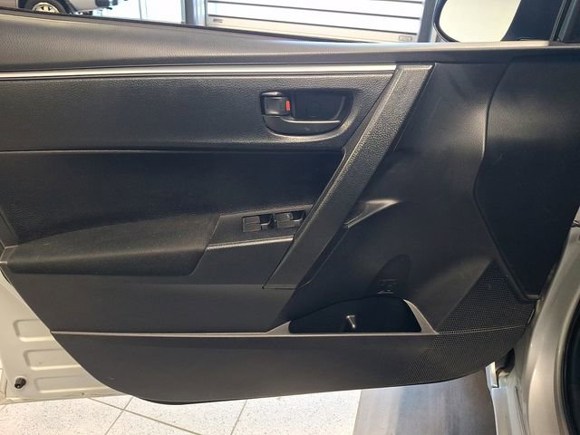 Used 2015 Toyota Corolla L FWD image 15