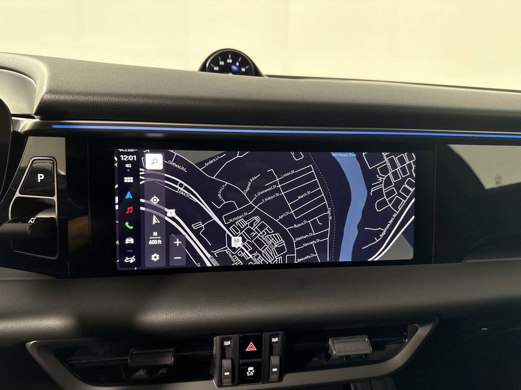 Used 2025 Porsche Macan Electric RWD image 28