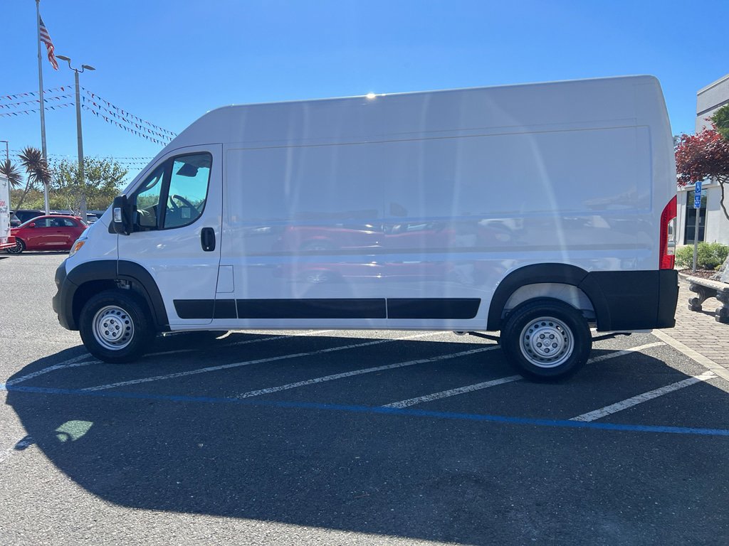 New 2026 RAM ProMaster 2500 w/ Convenience Group FWD image 9