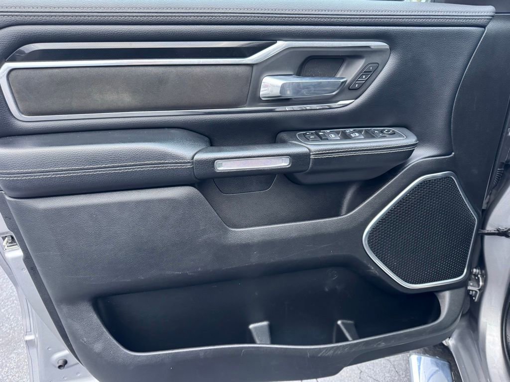 Used 2021 RAM 1500 Laramie w/ Sport Appearance Package AWD/4WD image 23
