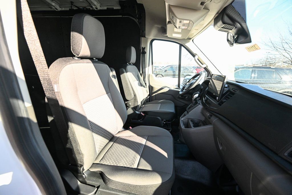 New 2026 Ford Transit 250 148 Medium Roof Extended AWD w/ Load Area Protection Package image 18