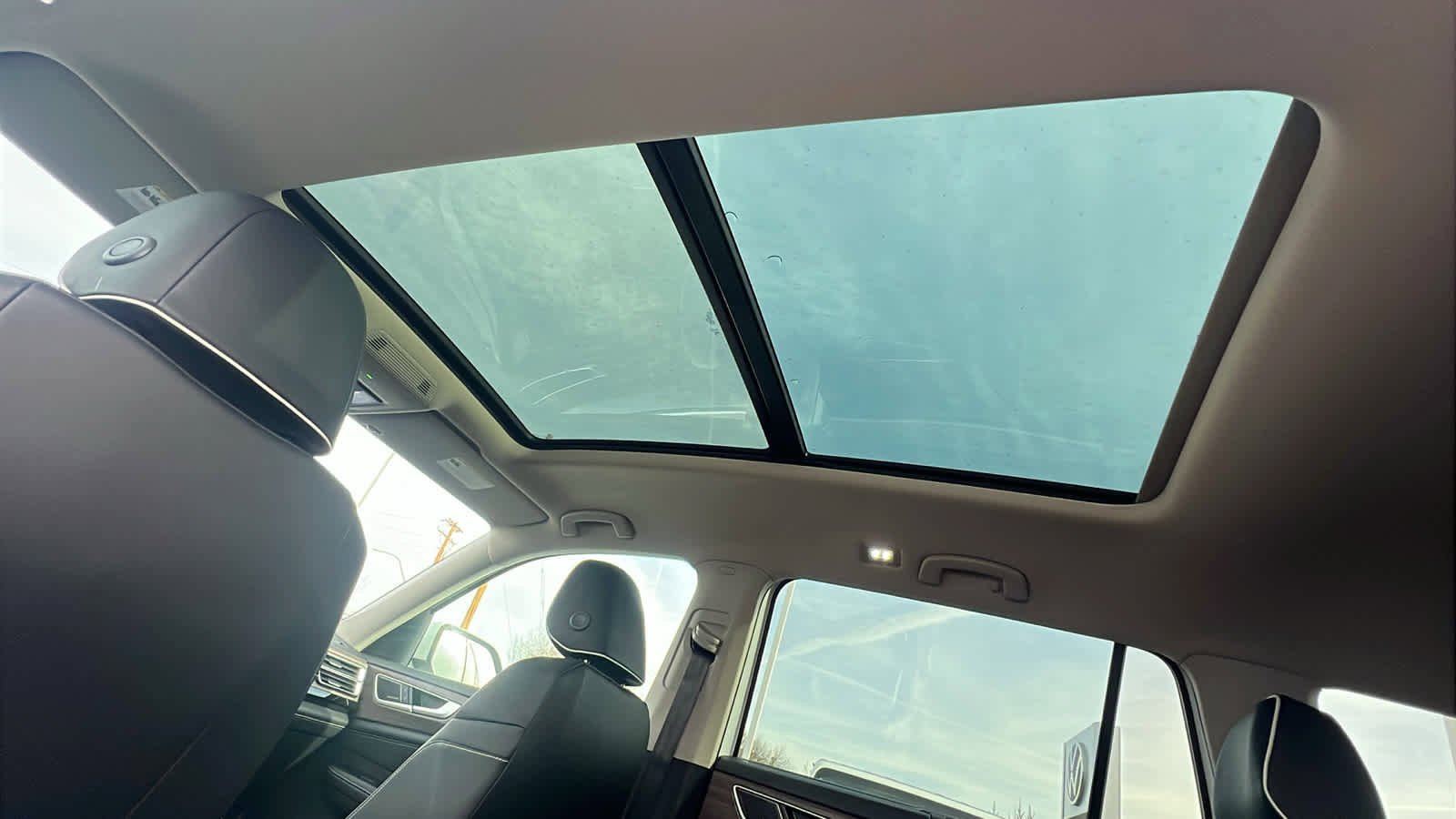 New 2026 Volkswagen Atlas SEL Premium R-Line image 32