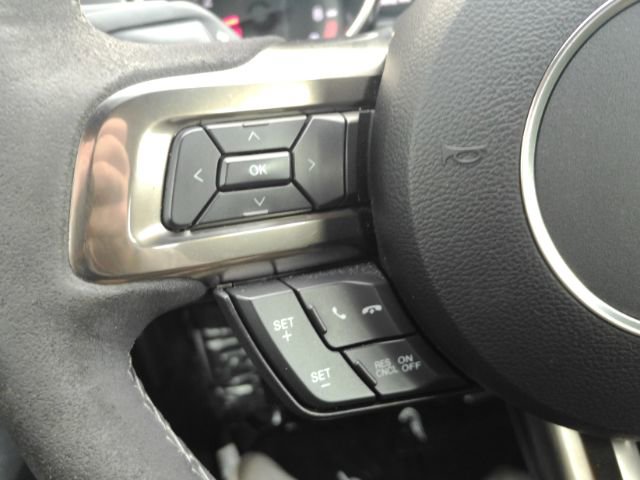 Used 2017 Ford Mustang Shelby GT350 w/ Electronics Package RWD image 32