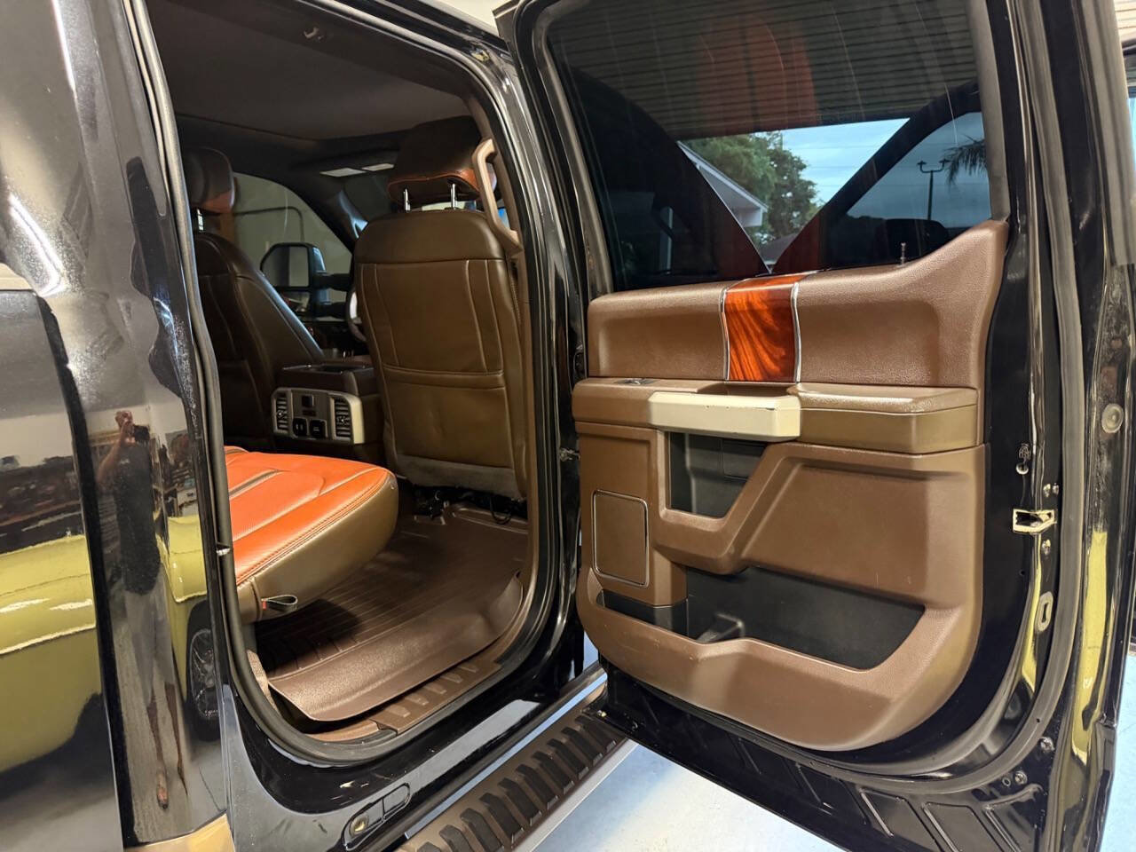 Used 2019 Ford F150 King Ranch image 17