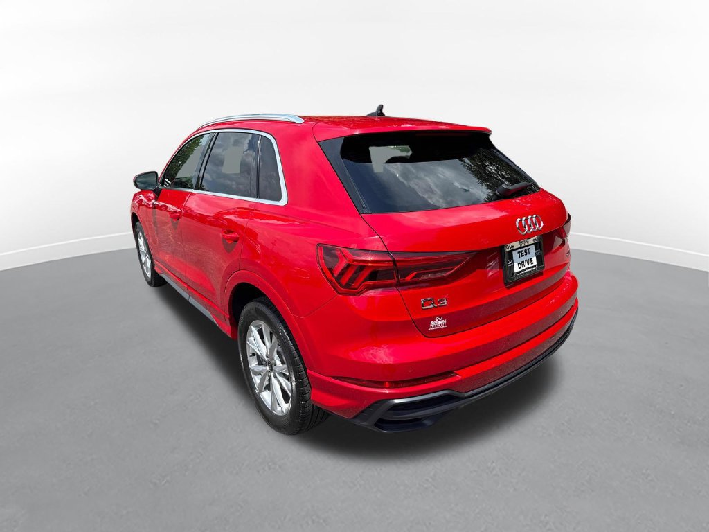 Used 2022 Audi Q3 2.0T Premium Plus w/ Premium Plus Package AWD/4WD image 8