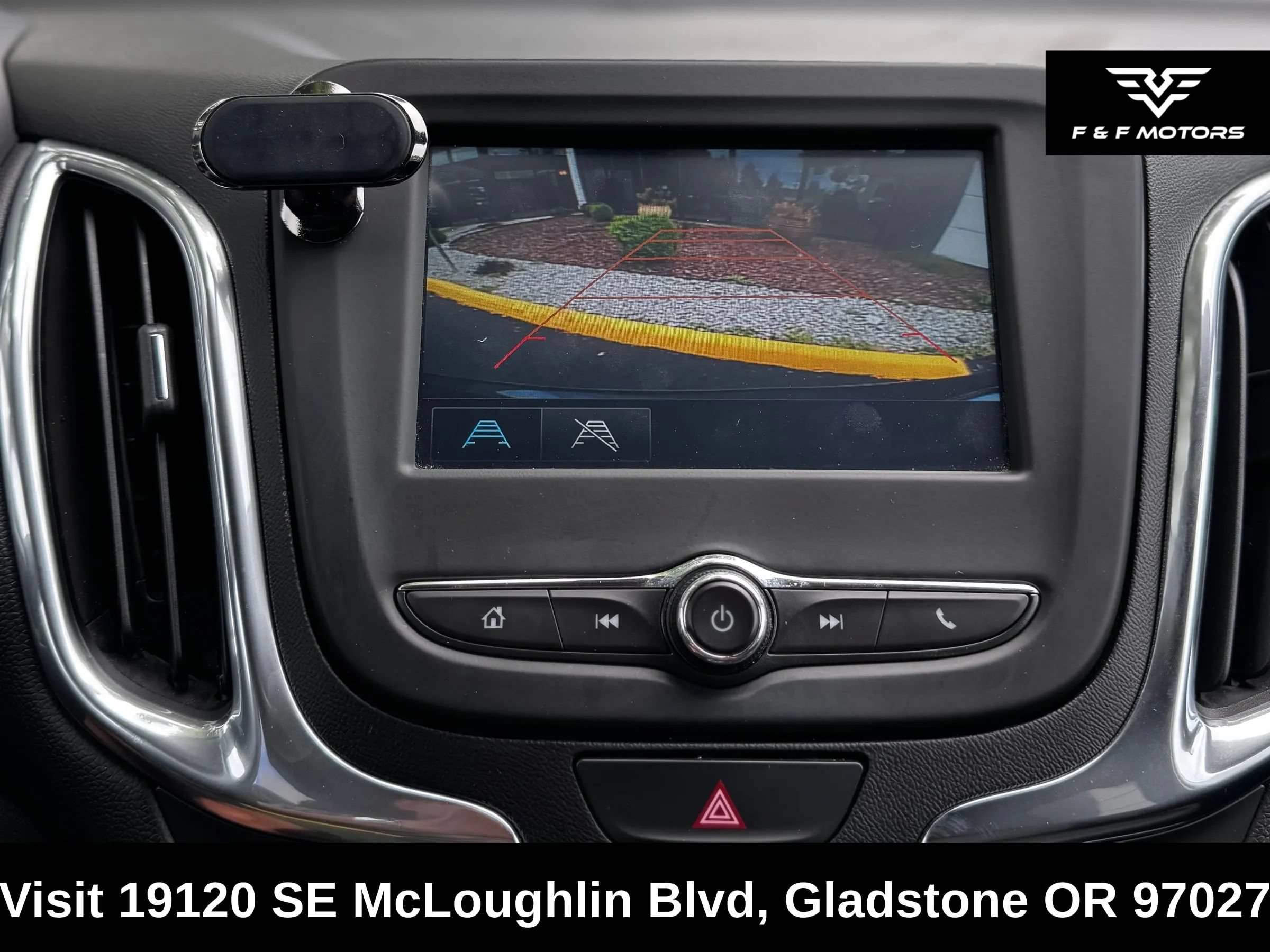 Used 2018 Chevrolet Equinox LT FWD image 20