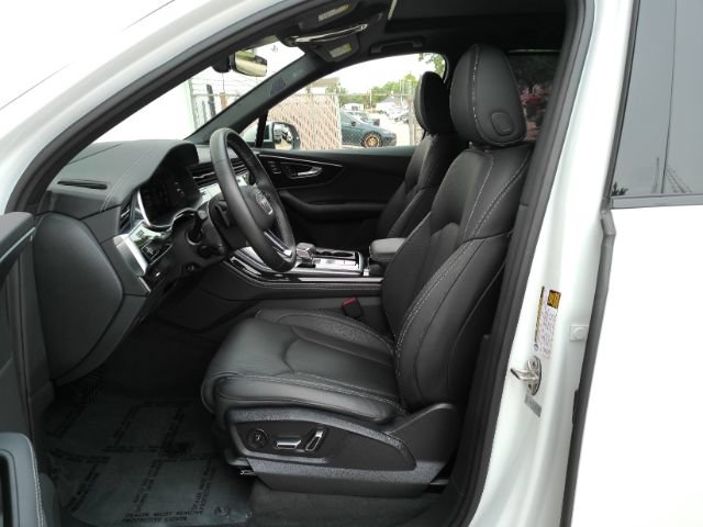 Used 2025 Audi Q7 3.0T Prestige w/ Prestige Package AWD/4WD image 16