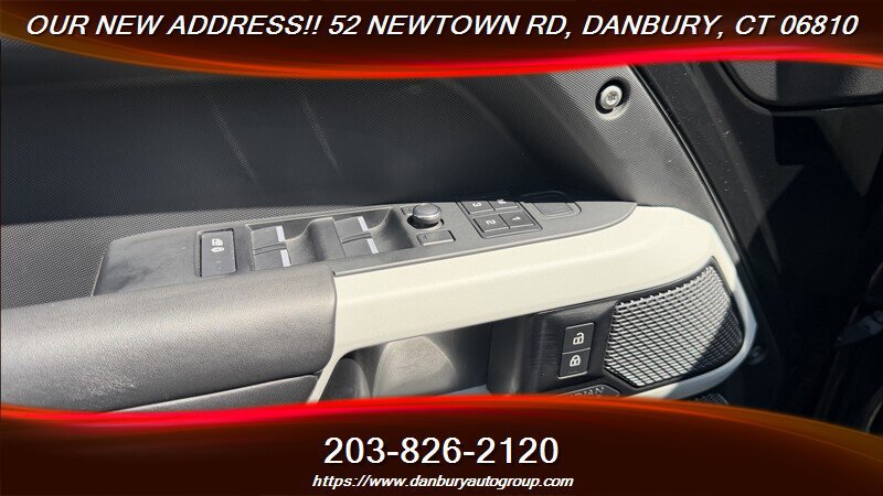 Used 2020 Land Rover Defender 110 HSE AWD/4WD image 14