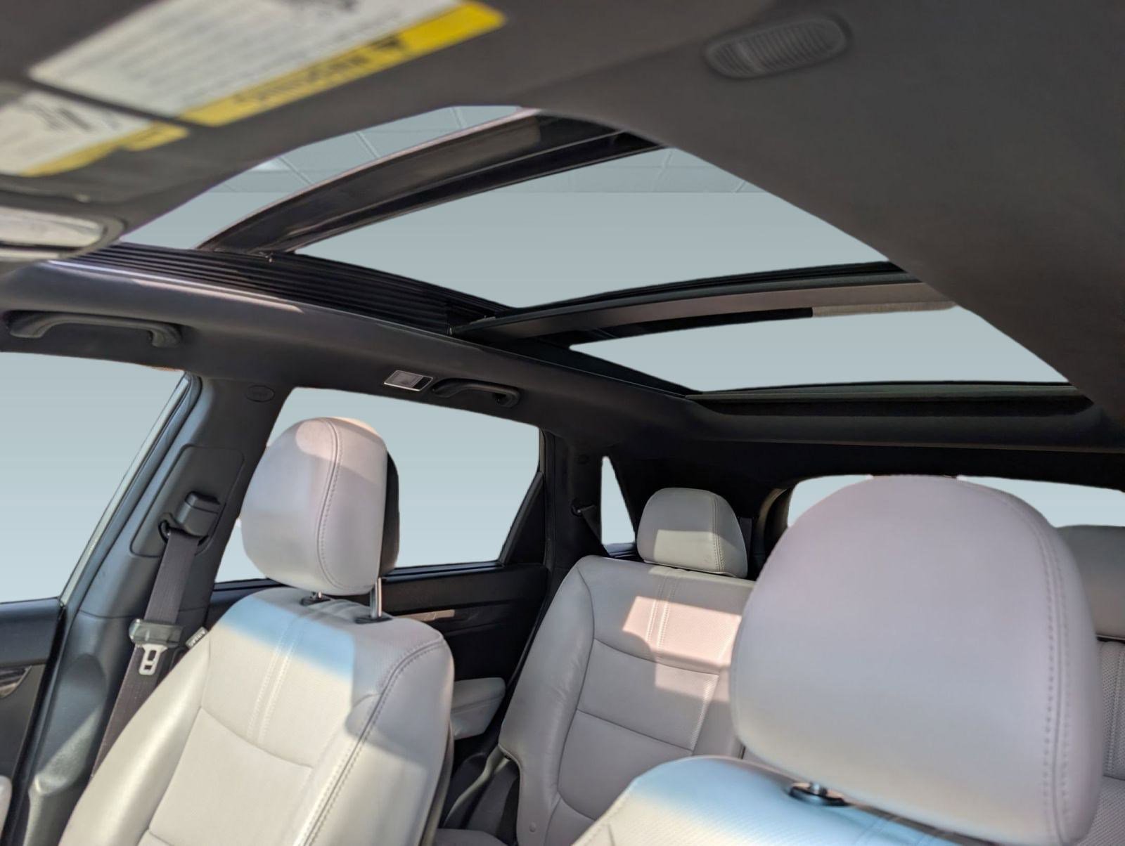 Used 2014 Kia Sorento SX w/ 3rd Row Package image 14