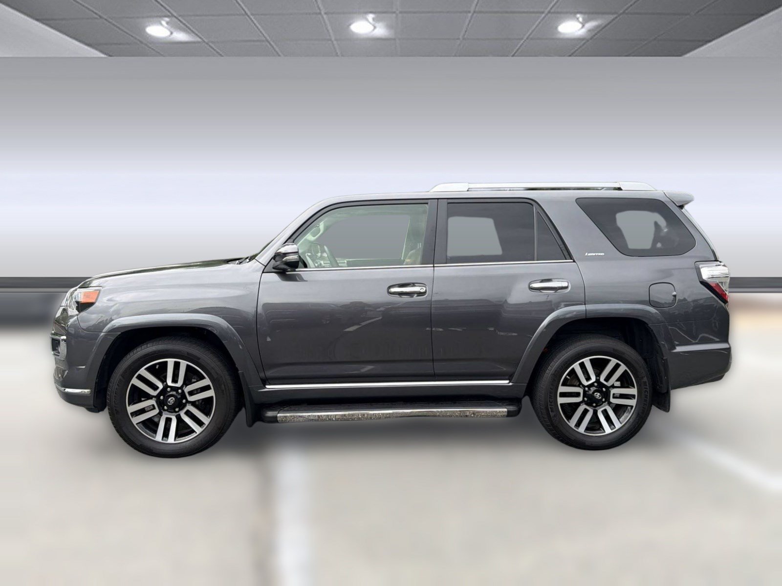 Used 2019 Toyota 4Runner Limited AWD/4WD image 2