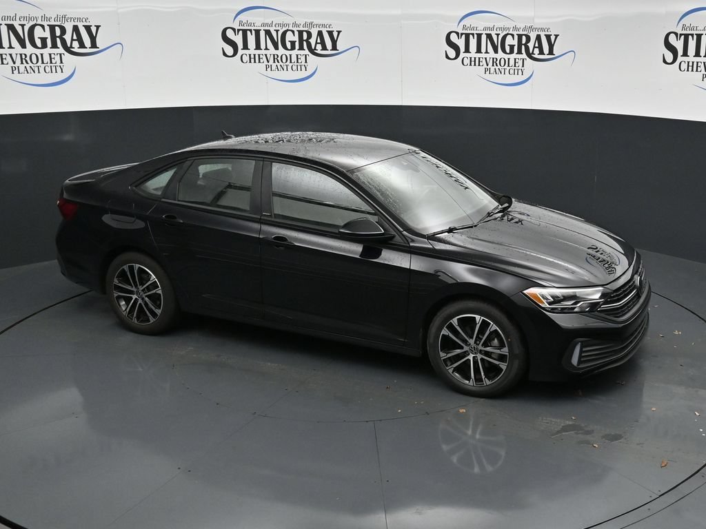 Used 2023 Volkswagen Jetta Sport FWD image 18