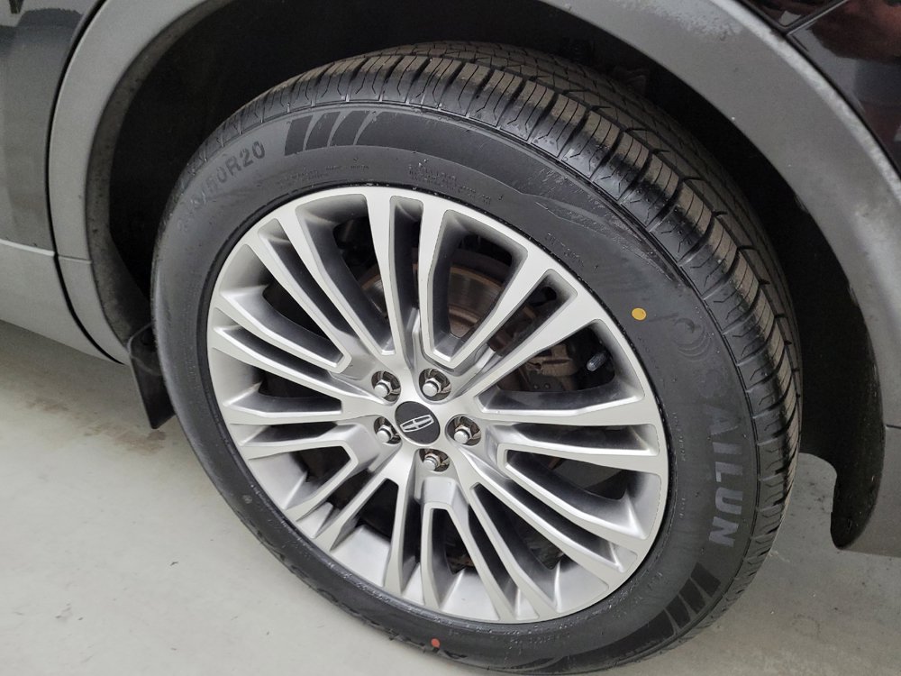 Used 2017 Lincoln MKX Reserve FWD image 31