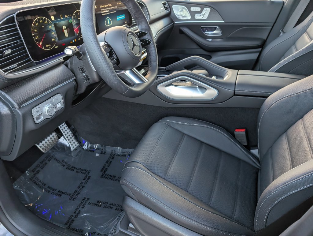 New 2026 Mercedes-Benz GLS 580 4MATIC image 11