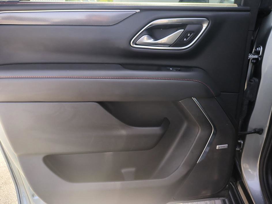 Used 2024 Chevrolet Suburban RST RWD image 27