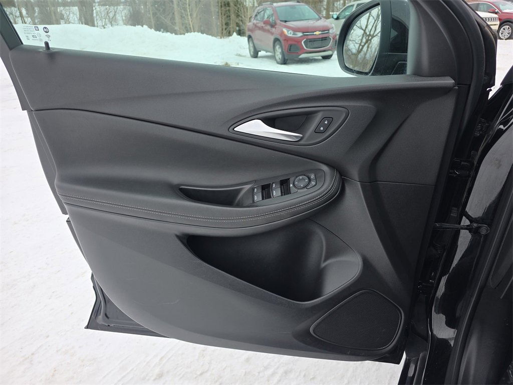 Certified 2024 Buick Encore GX Sport Touring image 27