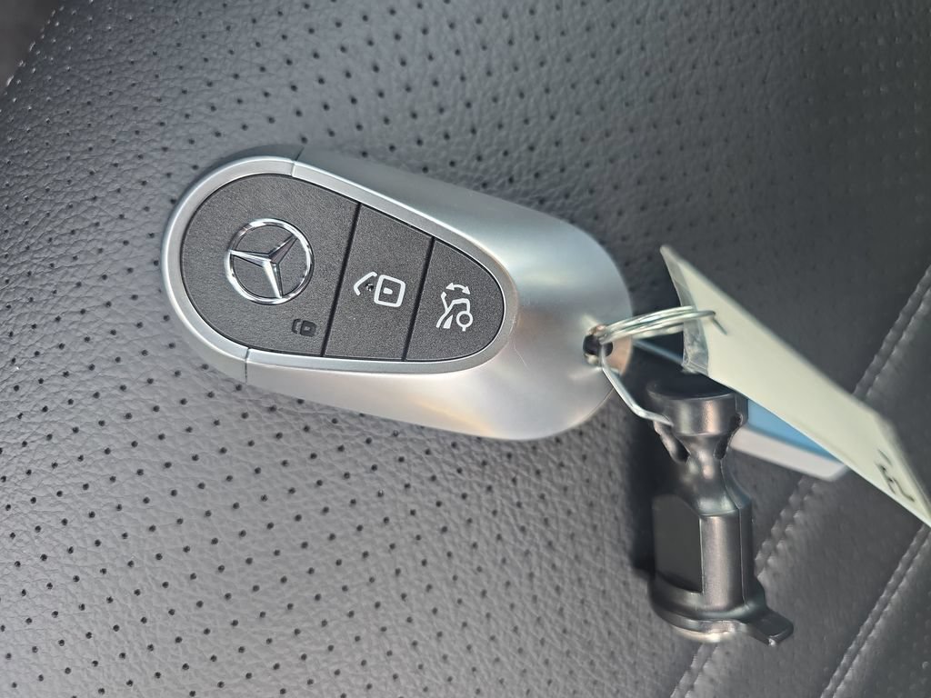 New 2026 Mercedes-Benz GLC 300 4MATIC image 29