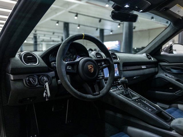 Certified 2025 Porsche 718 Cayman GT4 RS image 4