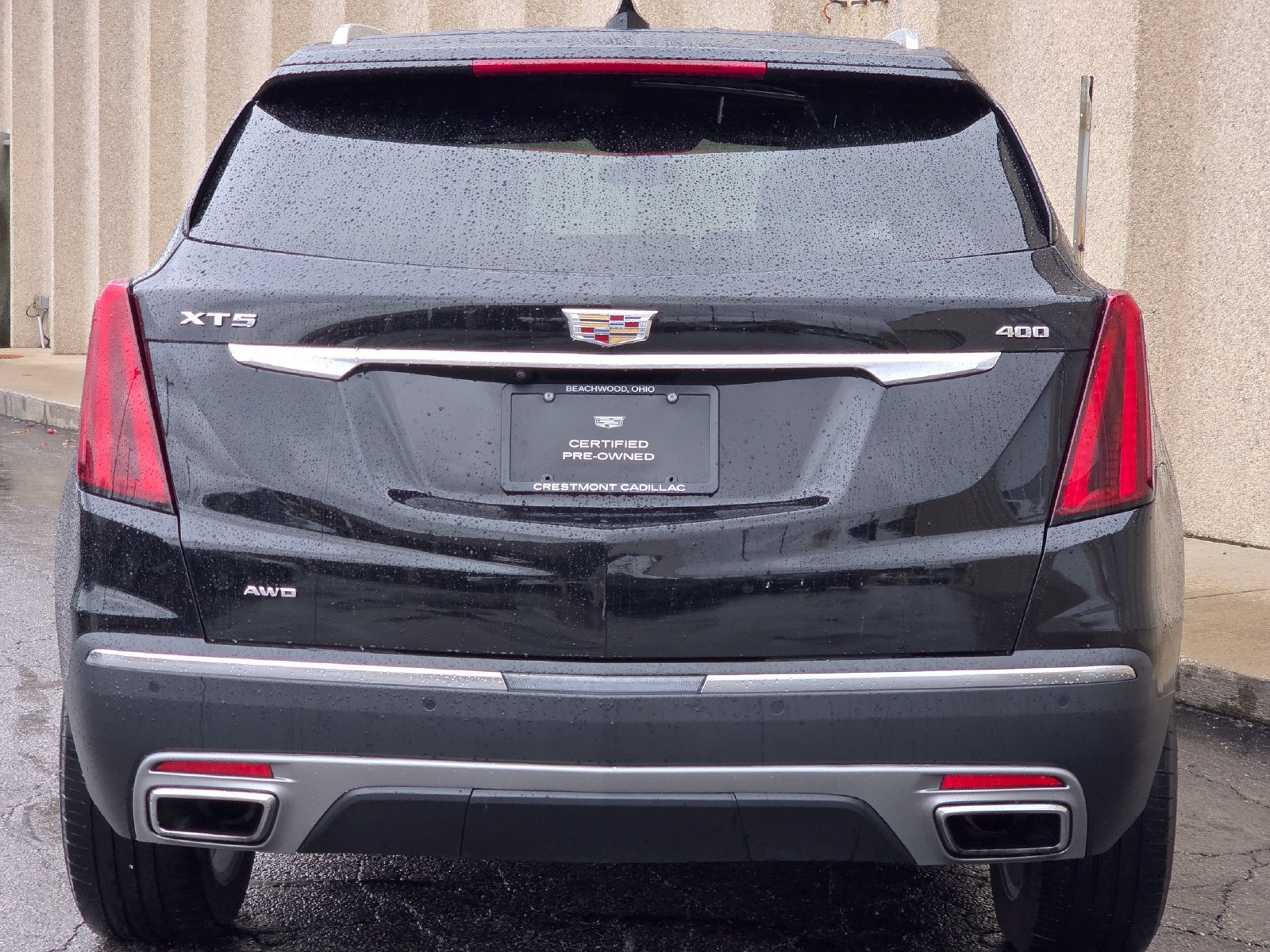 Used 2024 Cadillac XT5 Premium Luxury w/ LPO, Floor Liner Package AWD/4WD image 16