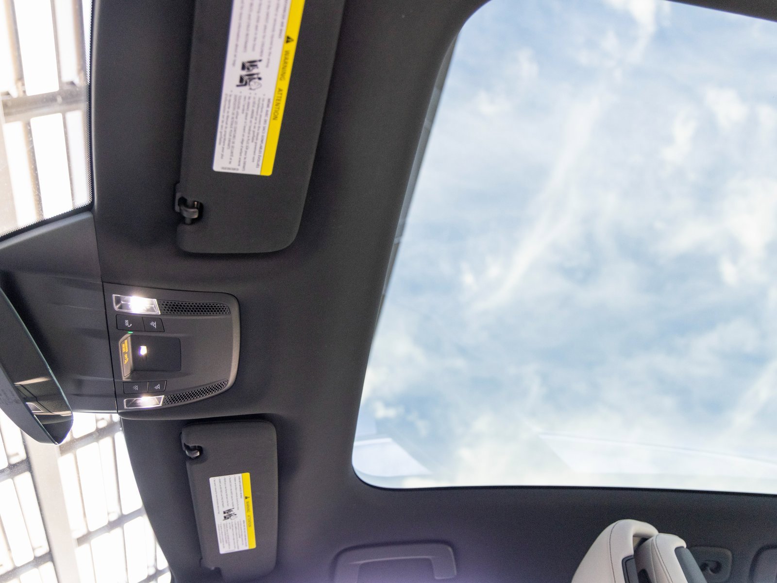 Certified 2022 Porsche Taycan 4 Cross Turismo image 26