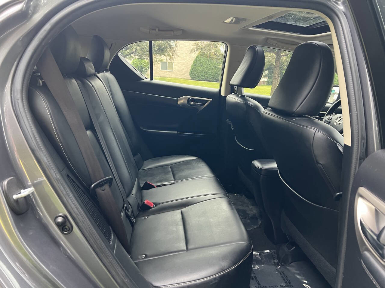 Used 2015 Lexus CT 200h Base 4dr Hatchback image 19