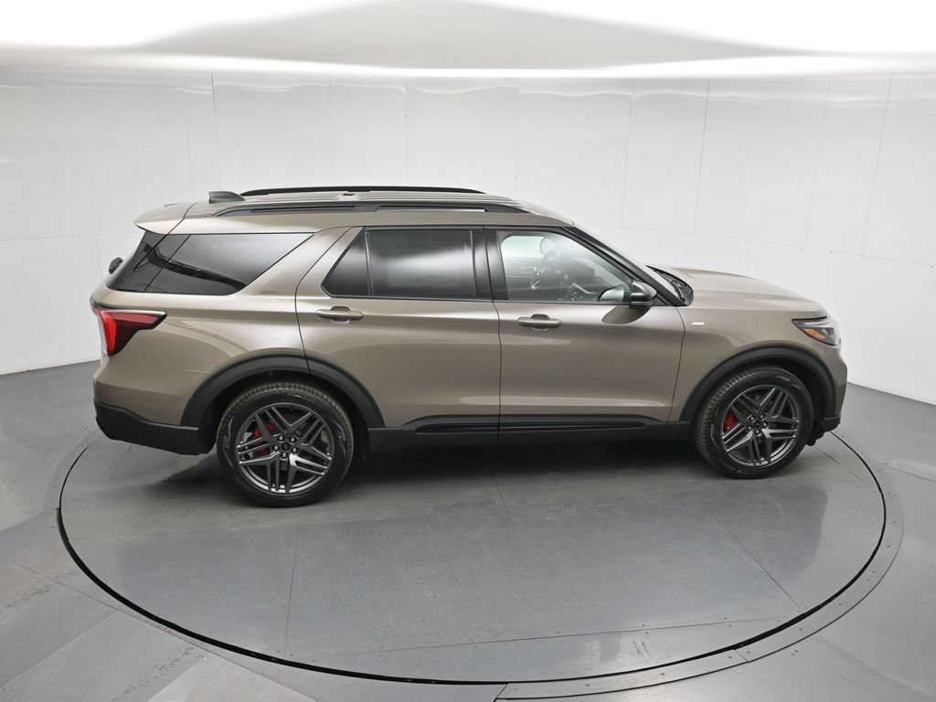 New 2026 Ford Explorer ST-Line w/ ST-Line Street Pack AWD/4WD image 56