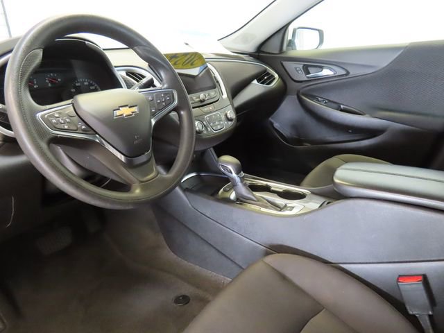 Used 2024 Chevrolet Malibu LT FWD image 4