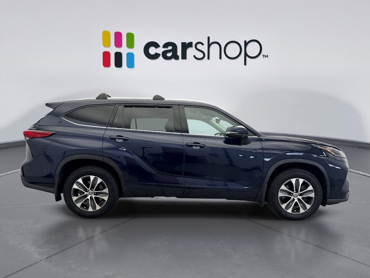 Used 2021 Toyota Highlander XLE image 6