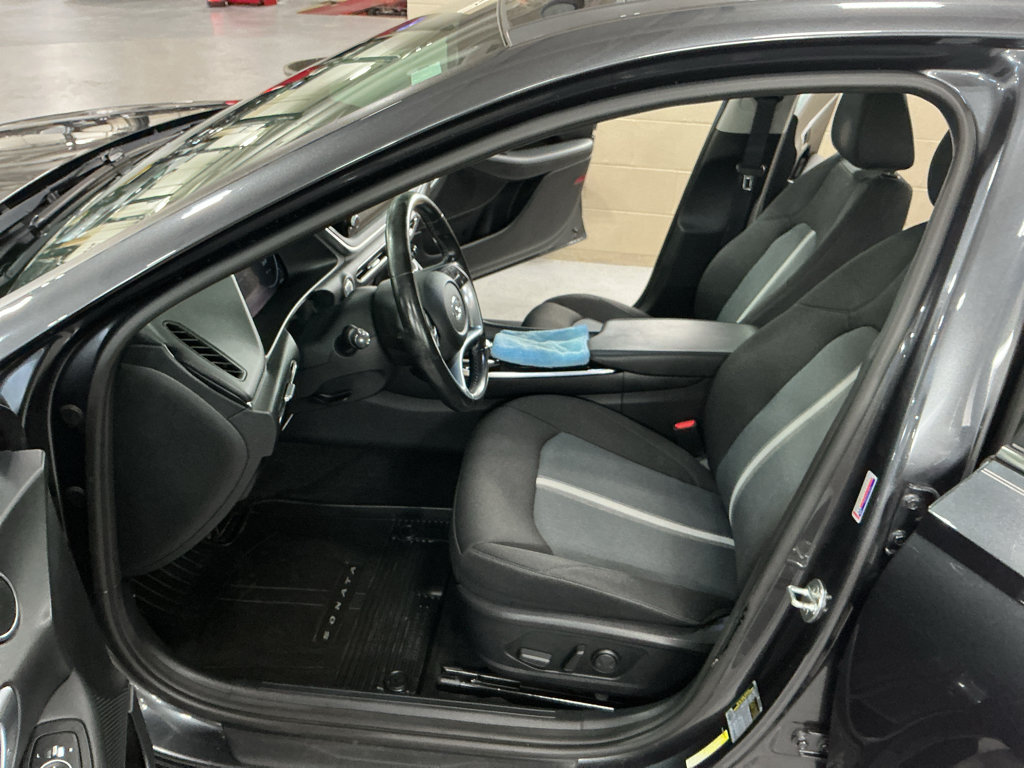Certified 2021 Hyundai Sonata SEL w/ Convenience Package FWD image 11