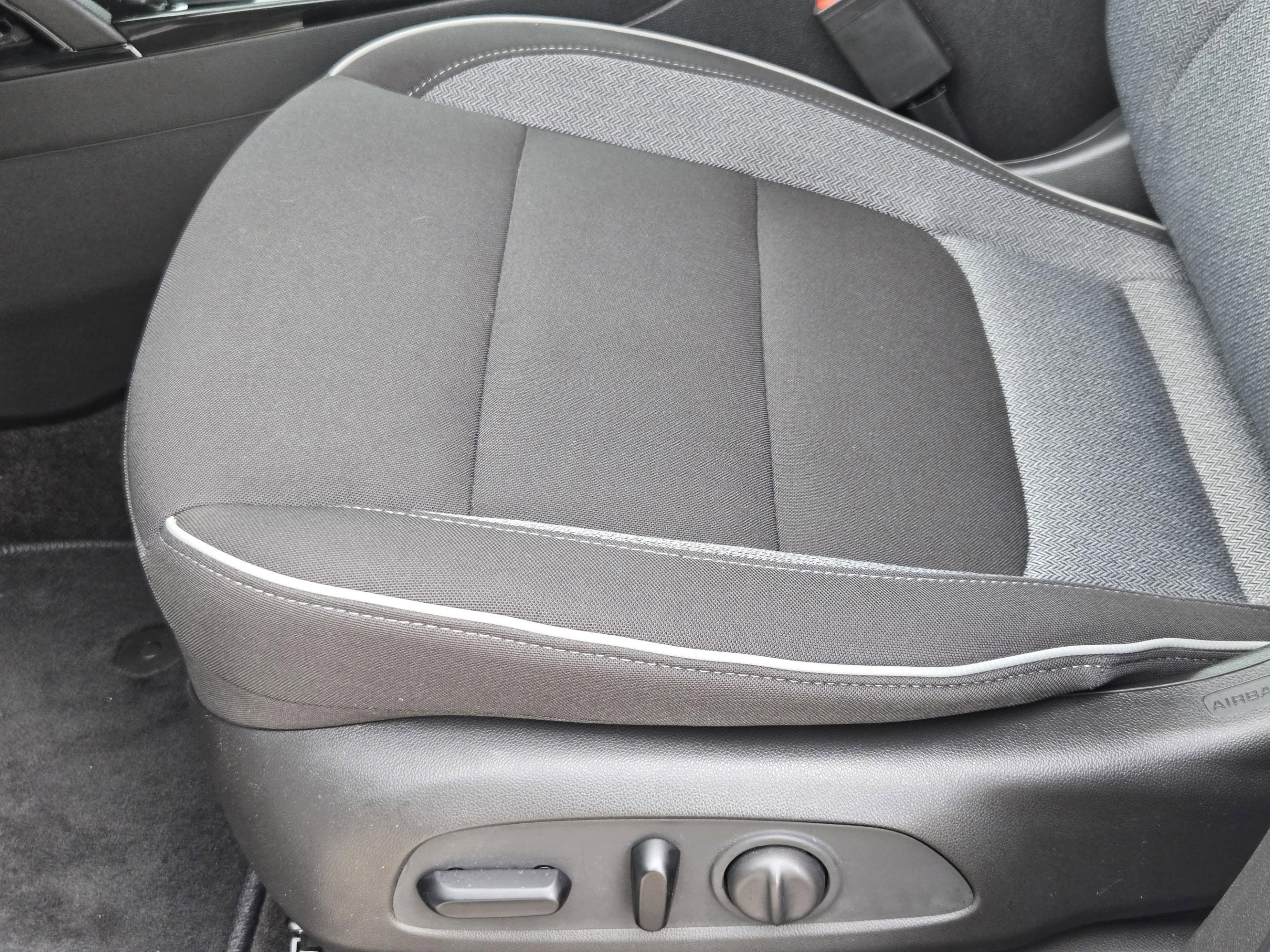 Used 2023 Chevrolet TrailBlazer LT FWD image 18