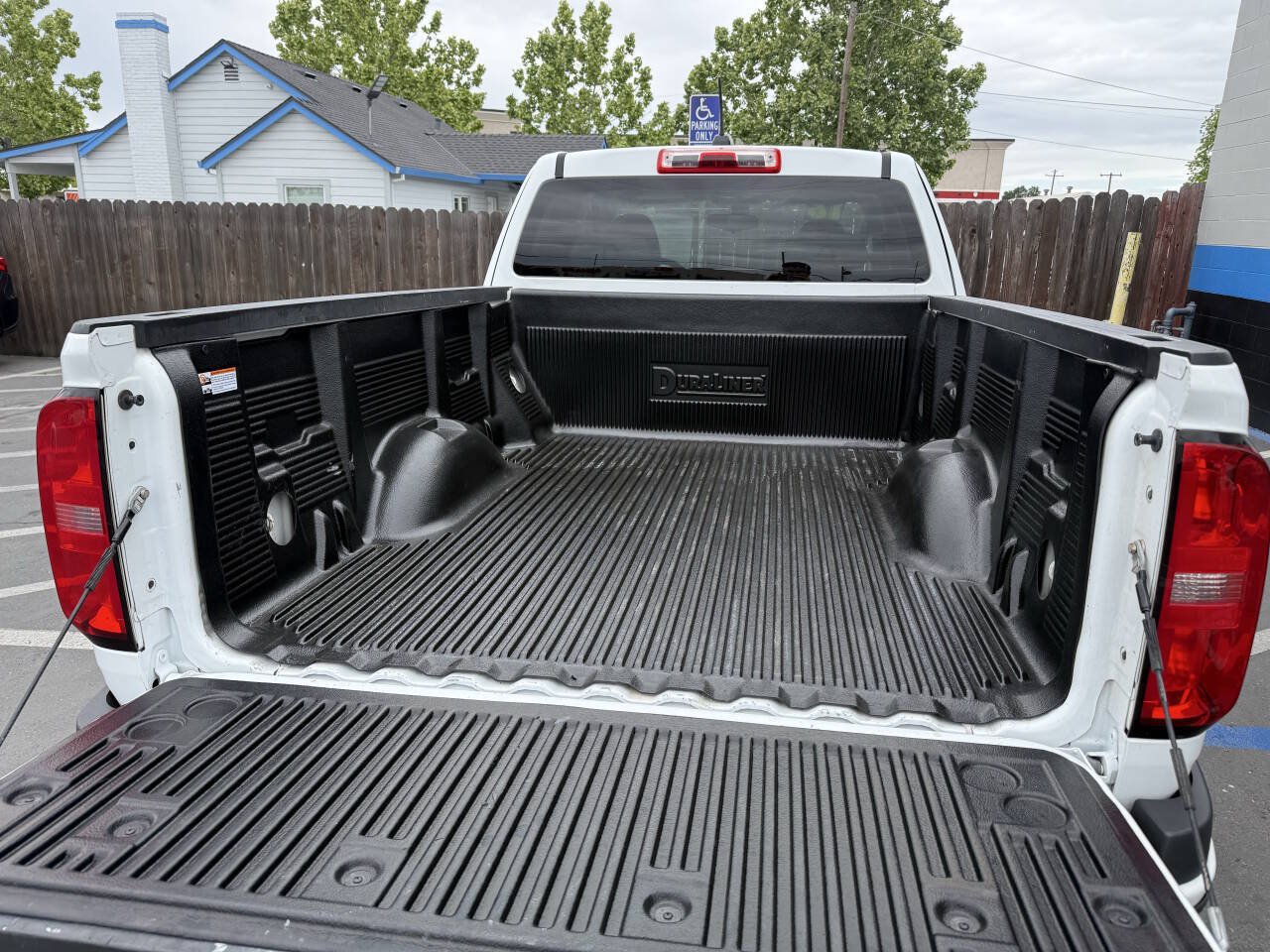 Used 2016 Chevrolet Colorado W/T w/ WT Convenience Package RWD image 10