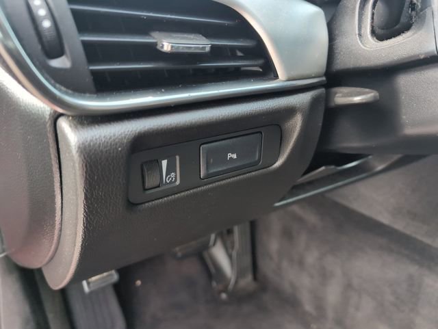 Used 2013 Cadillac ATS Luxury image 16