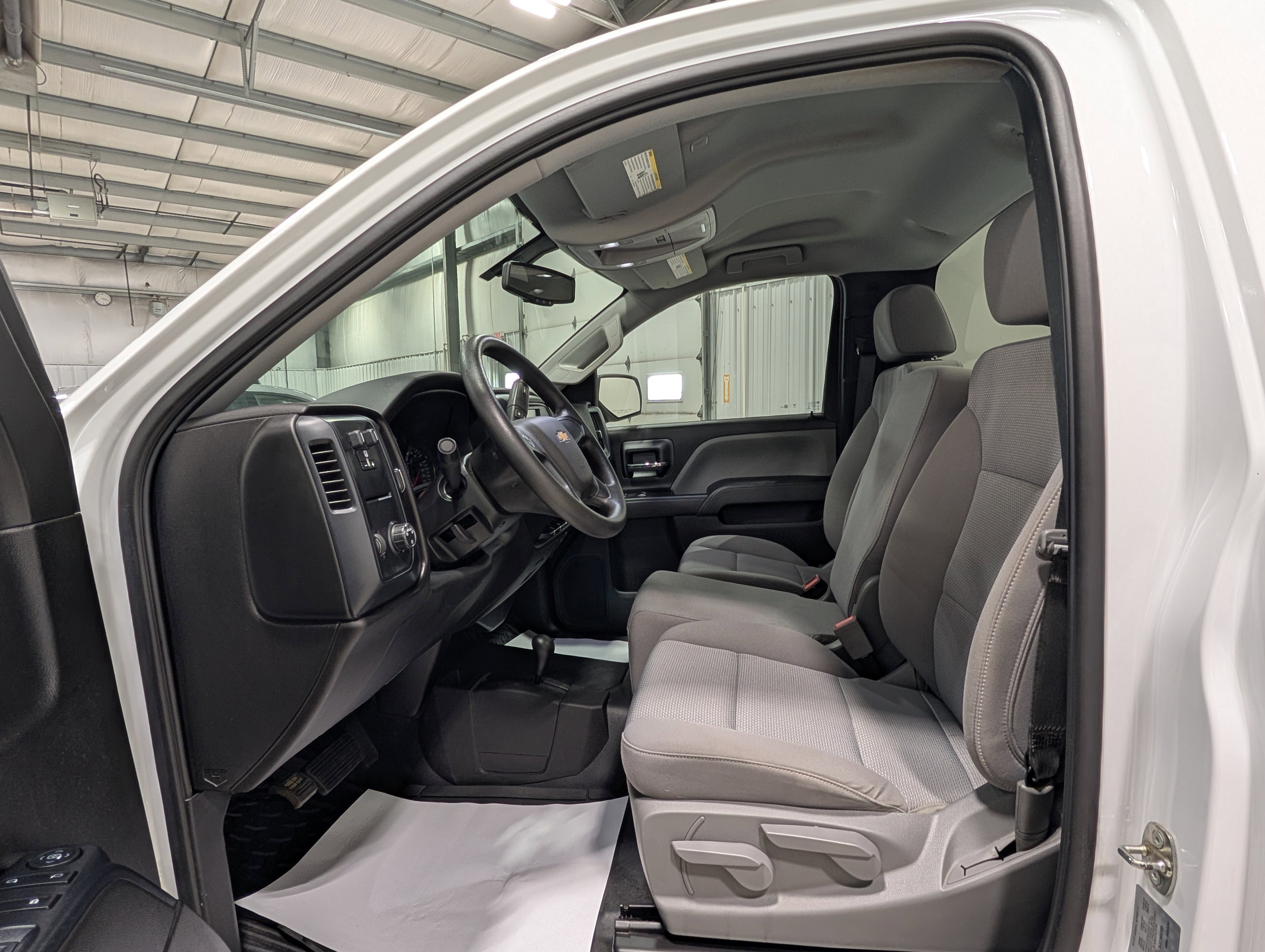 Used 2018 Chevrolet Silverado 1500 LS w/ Trailering Package AWD/4WD image 15