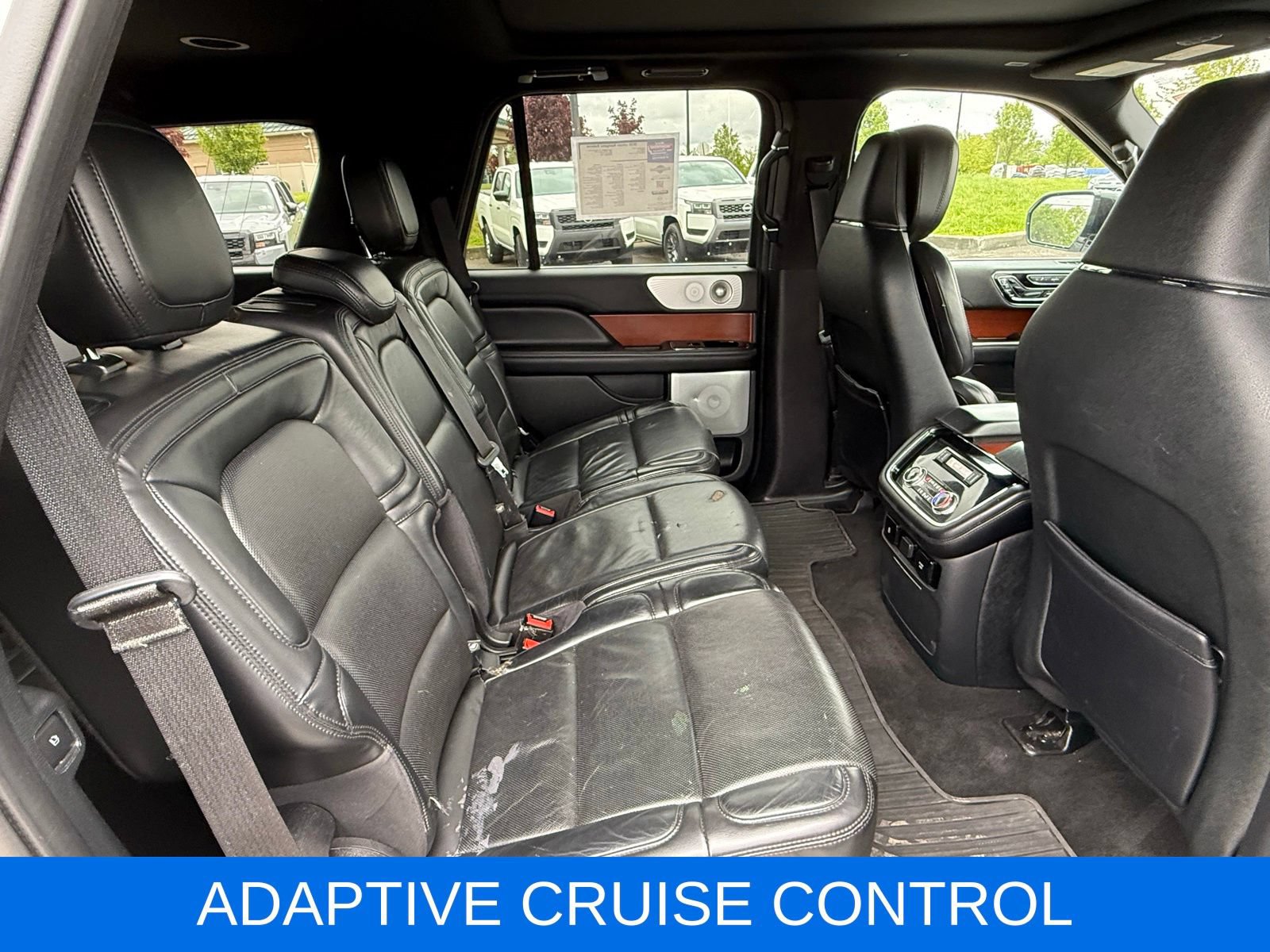 Used 2020 Lincoln Navigator Reserve w/ Luxury Package AWD/4WD image 22