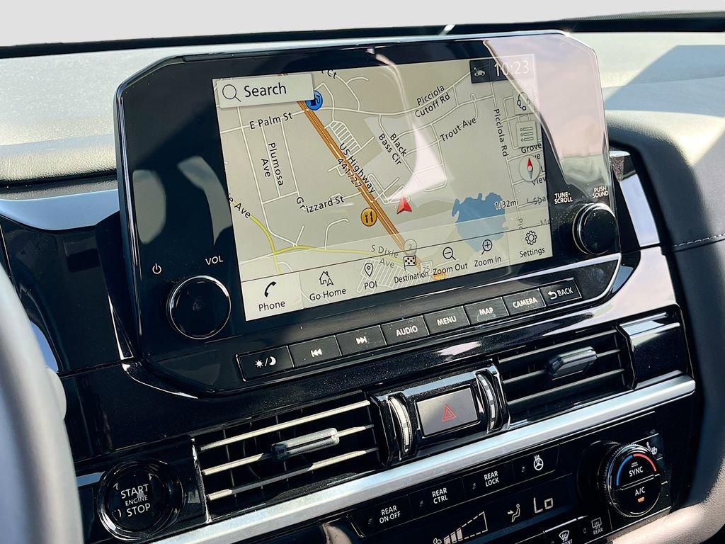 Used 2025 Nissan Pathfinder SL image 13