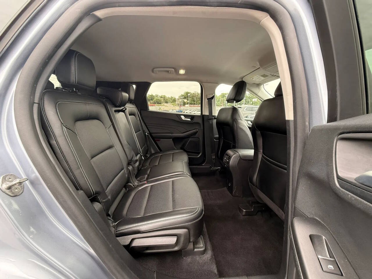 Used 2022 Ford Escape SEL AWD/4WD image 14