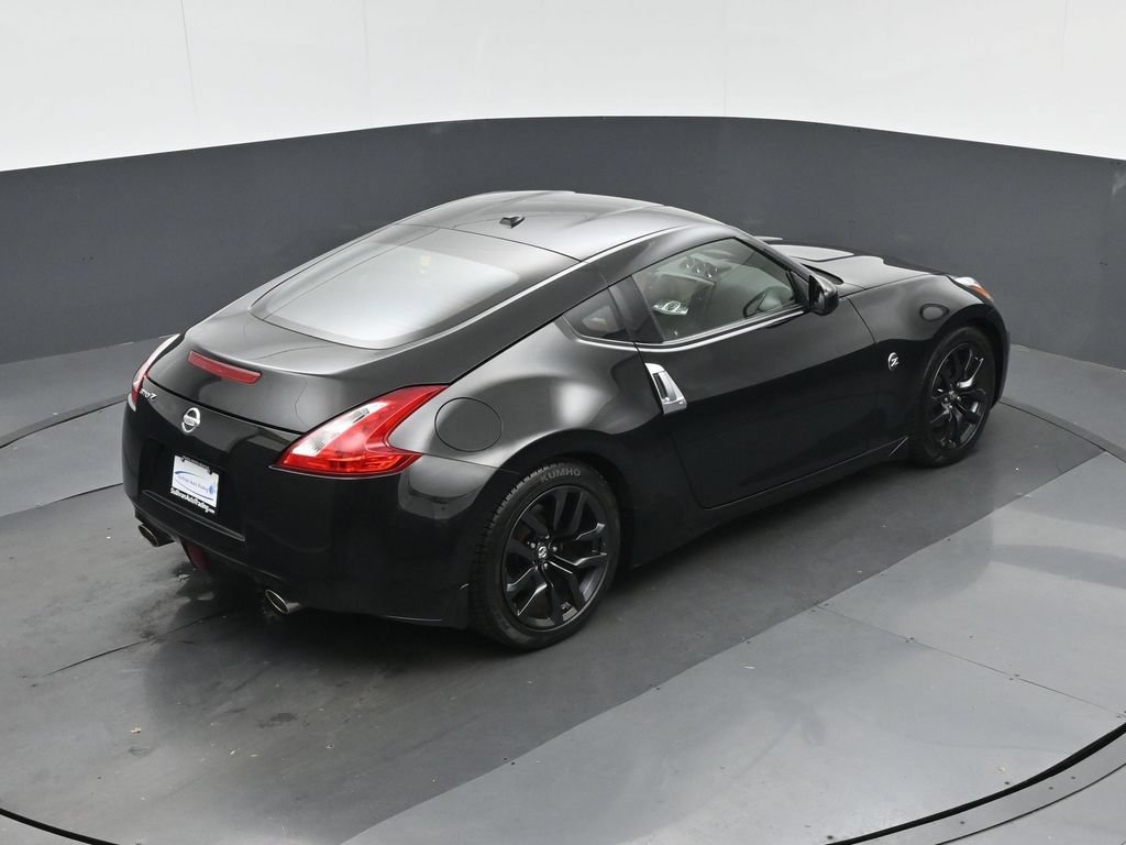 Used 2016 Nissan 370Z Touring RWD image 52