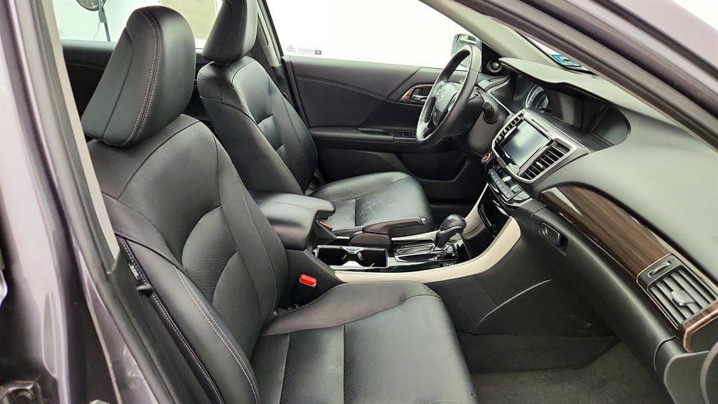 Used 2017 Honda Accord EX-L image 23